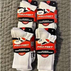 NWT Pro feet socks ( men) 1 pair